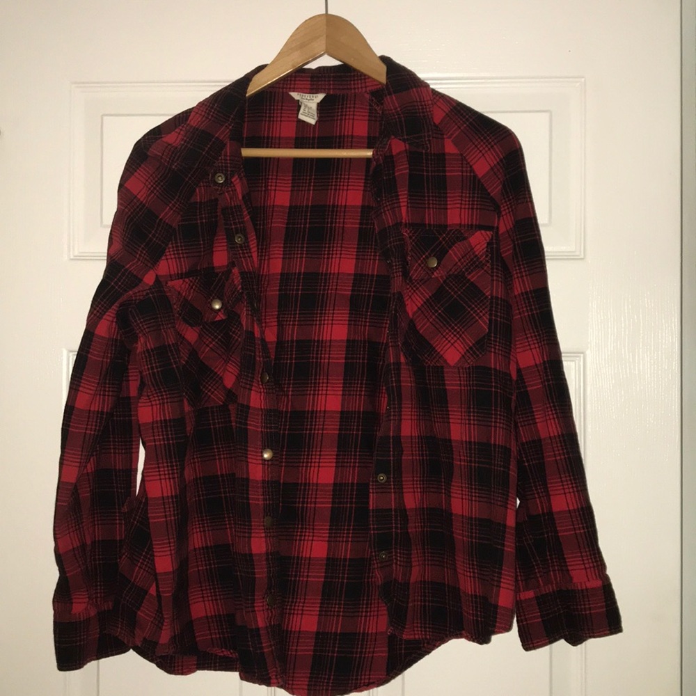 FOREVER 21 grungy plaid button down
